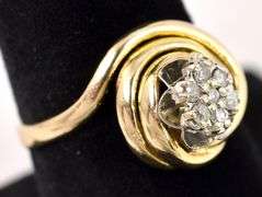 Sensational Cluster Diamond Ring in 14K Yellow Gold