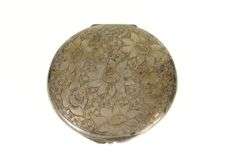 800 Silver Etched Ornate Sunflower Round Mirror Compact