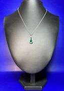 Beautiful VVs1 Lab Graown 1.5 Ct Emerald Pendant