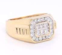 Gent's Yellow Gold approximate 0.70ctw Diamond Ring