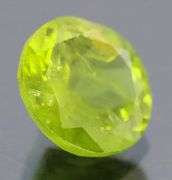 Great quality 2.90ct asparagus green Peridot