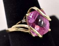 Bewitching Yellow Gold Pink Sapphire and Diamond Ring