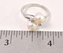 Beautiful 14K White Gold Pearl and Diamond Ring