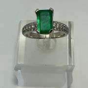 CERTIFIED 14K WHITE GOLD DIAMOND AND EMERALD RING