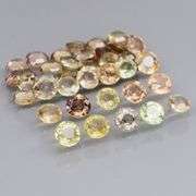 Fantastic 4.59ct round cut Sapphire set