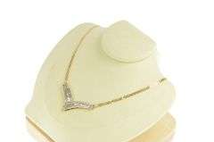 10K Yellow Gold 1.25 Ctw Baguette & Round Diamond Chevron Necklace