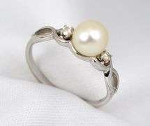 Feminine Lustrous Pearl Ring in 14K WG