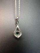 Beautiful VVs1 Lab Graown 1.5 Ct Emerald Pendant