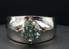 Men's Sparkling 2.05 Ct Fire Moissanite Ring