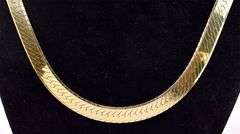 Charming 14K Yellow Gold Herring Bone Chain Necklace