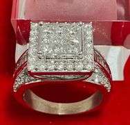 CERTIFIED 14K WHITE GOLD AND DIAMOND RING. 2.50 CARATS