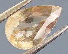 Look at this 2.61ct UNHEATED Tanzanian Sapphire!