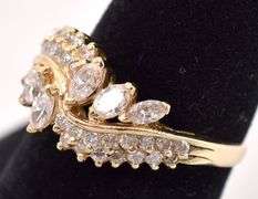Ravishing 14K Yellow Gold Diamond Ring