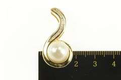 14K Yellow Gold 0.50 Ctw Baguette Diamond Pearl Wavy Swirl Pendant