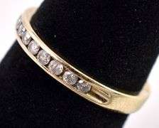 Adorable 14K Yellow Gold Diamond Band Ring