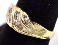 Alluring Yellow Gold Diamond Ring