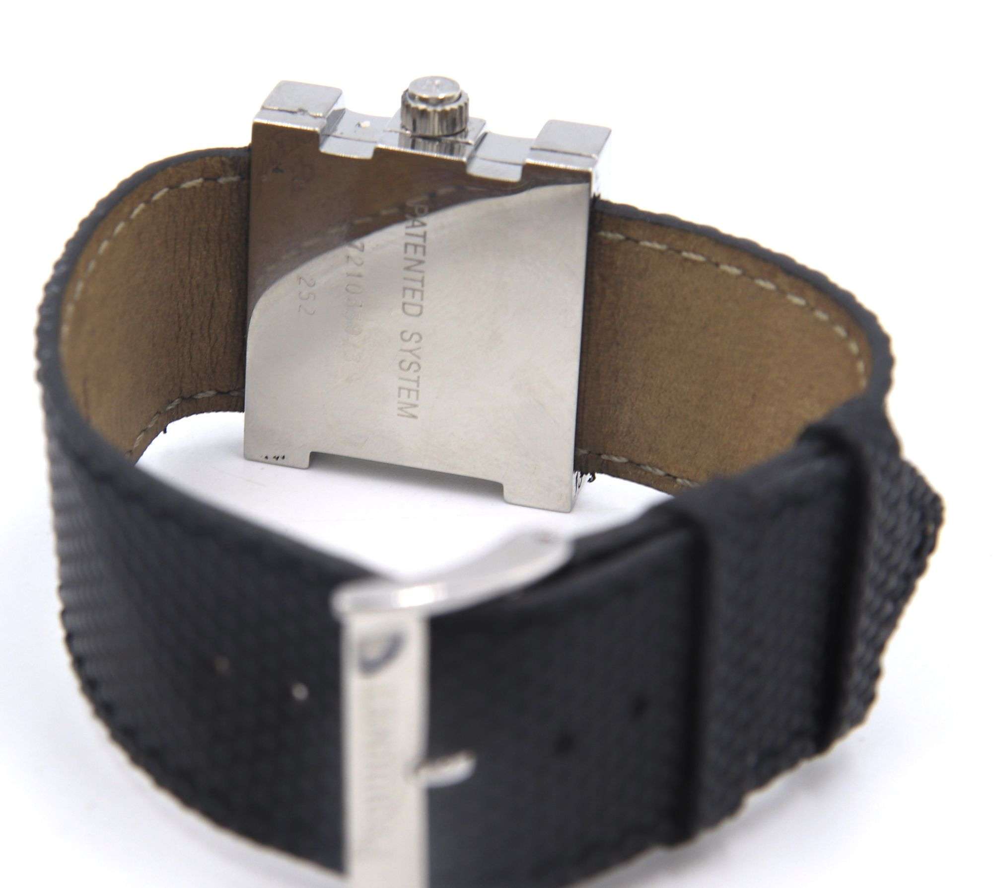 Pequignet Sorella diamond quartz square watch - U.S. Auction 