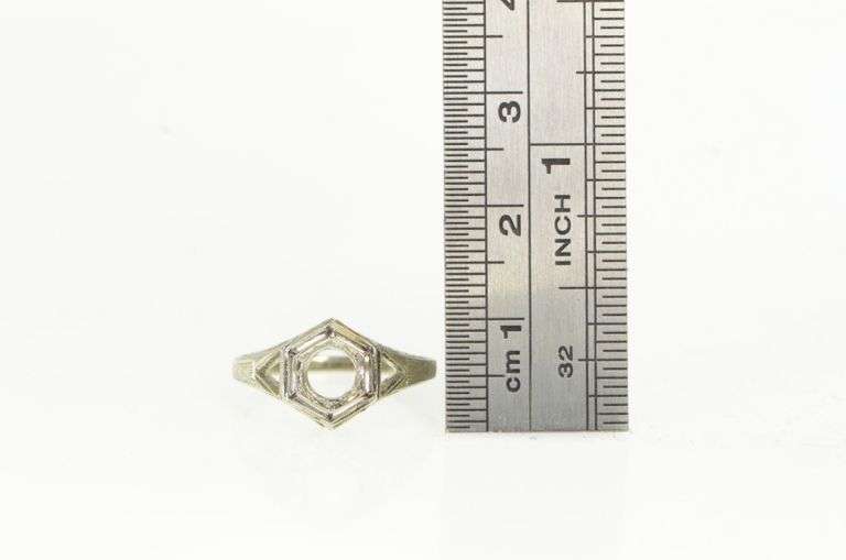 18K White Gold Art Deco 4.8mm Engagement Setting Ring