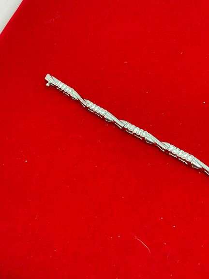 CERTIFIED 14K WHITE GOLD DIAMOND BRACELET. 2.00 CARATS