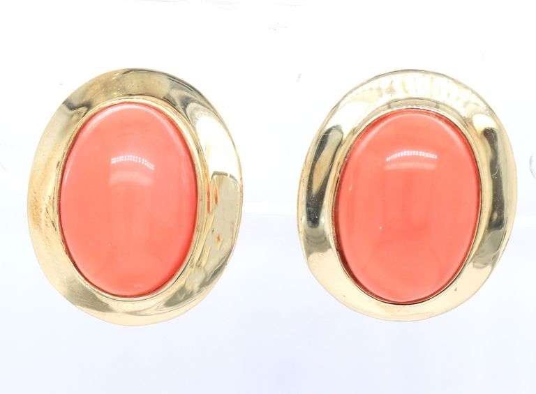 14kt Yellow gold oval coral cab earrings