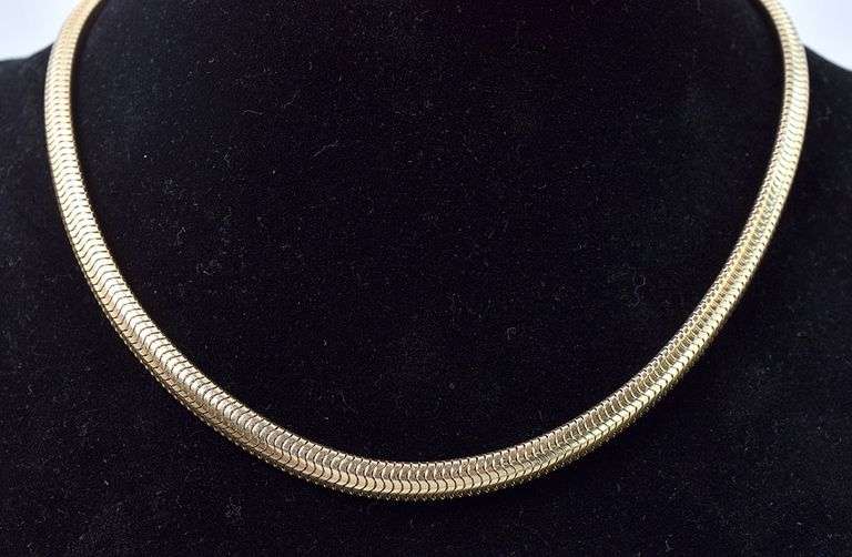 Wonderful 14K Yellow Gold Herringbone Chocker Necklace