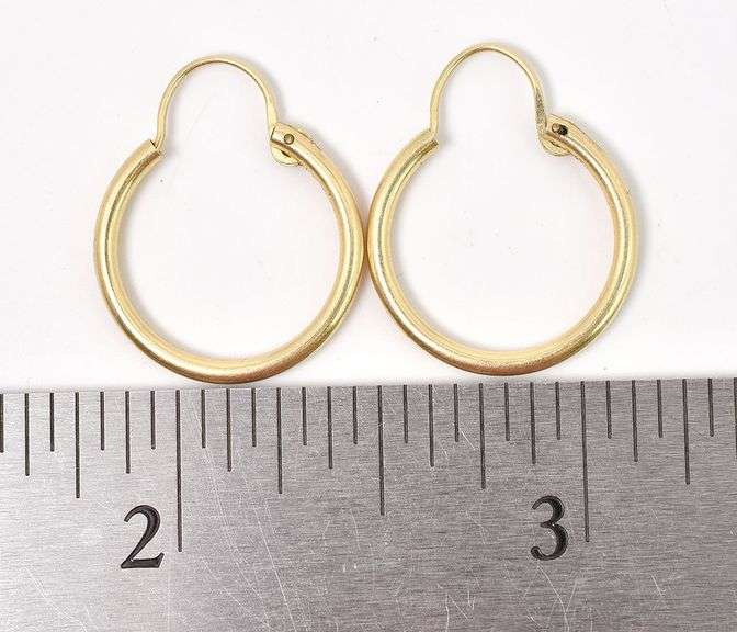 Simple 14k Yellow Gold Hoop Earrings