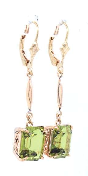 Vintage 14kt yellow gold 7ctw Peridot dangle earrings