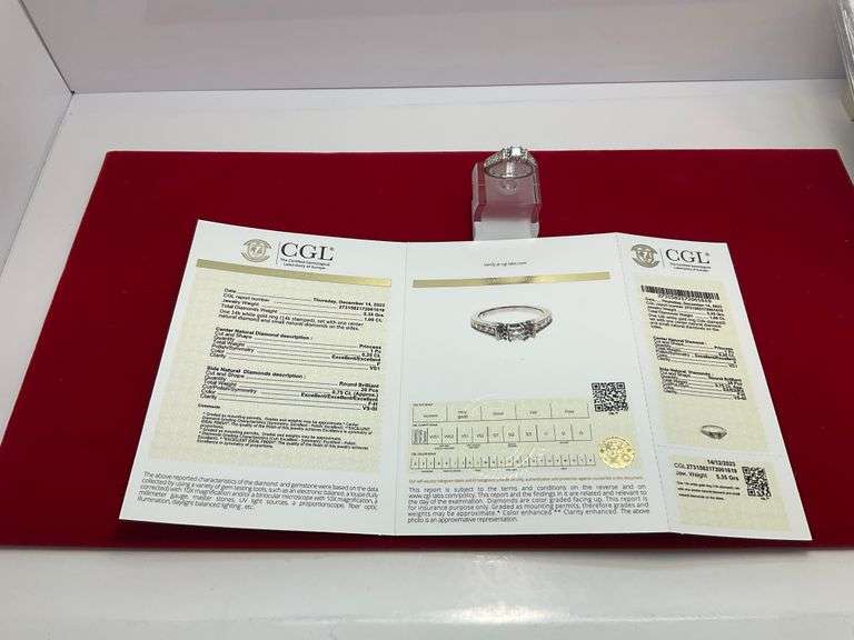 CERTIFIED 14K WHITE GOLD DIAMOND RING