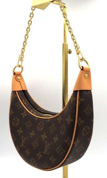 Louis Vuitton loop monogram clutch bag