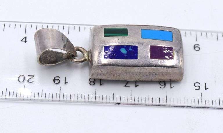 Group lot of vintage 925 sterling silver earrings, rings and pendant