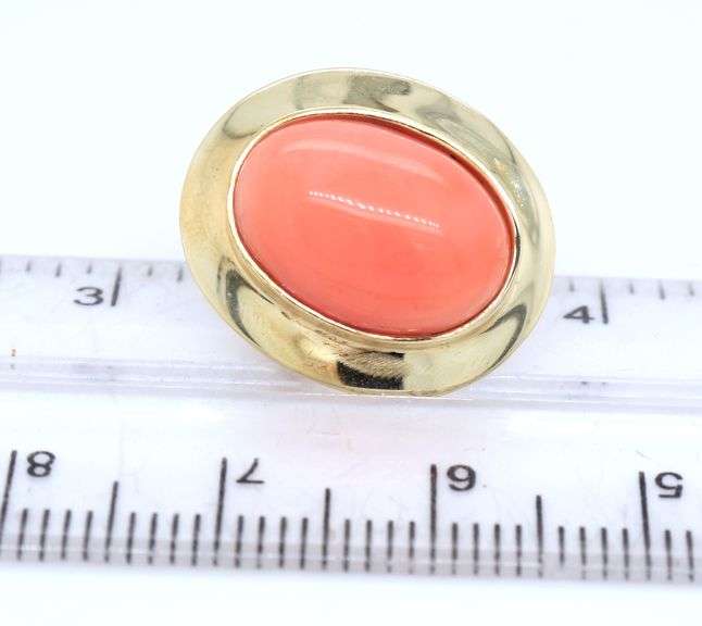 14kt Yellow gold oval coral cab earrings