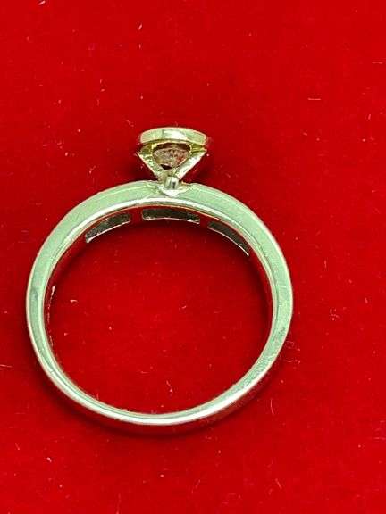 CERTIFIED 14K GOLD DIAMOND RING