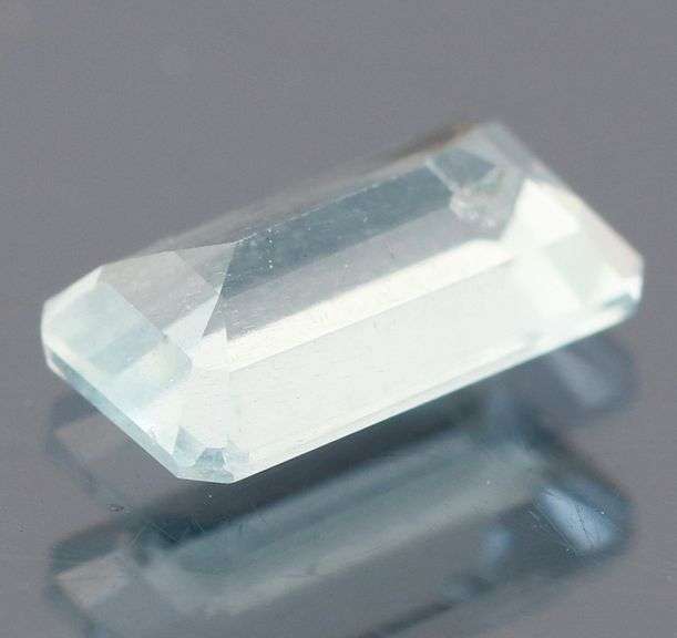 Gorgeous .90ct untreated platinum blue Aquamarine