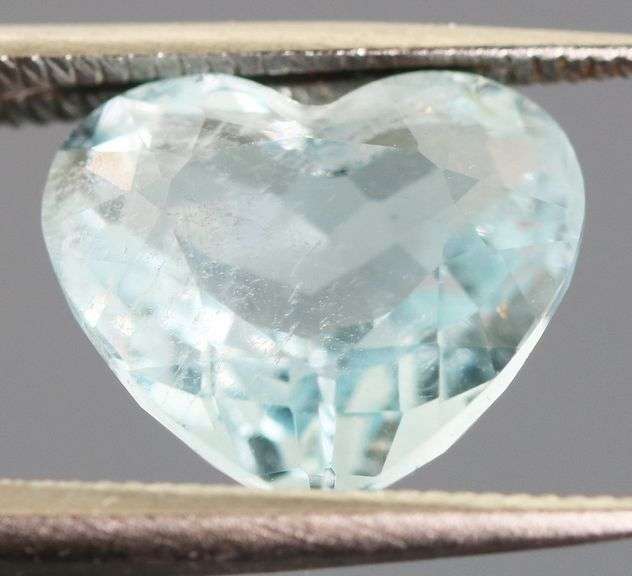 Heart cut! 2.91ct platinum blue Aquamarine