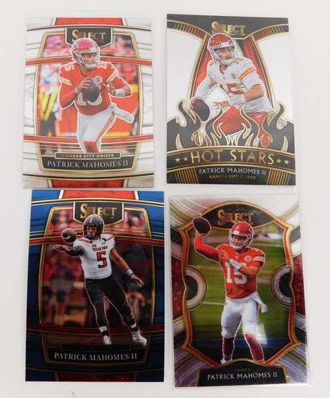 4 Patrick Mahomes, II Football Cards