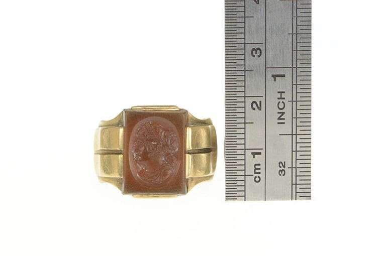 10K Yellow Gold Roman Style Intaglio Carnelian Ring