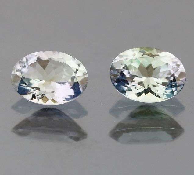Silvery blue 1.61ct Tanzanite pair