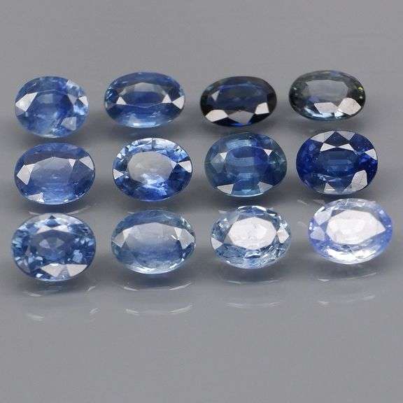 Heated only cornflower blue 4.84ct Sapphire set