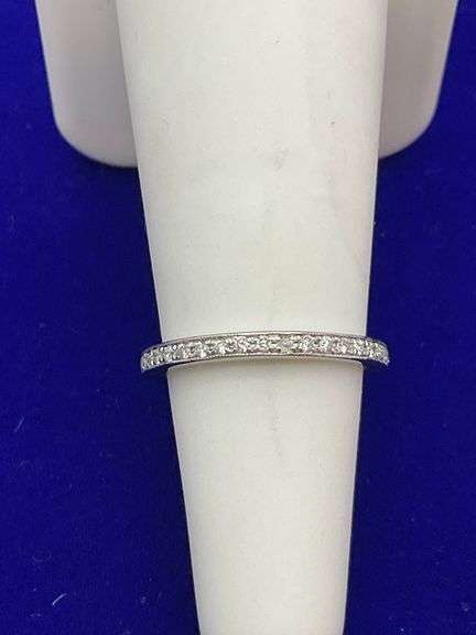 LADIES 14K WHITE GOLD DIAMOND ETERNITIY RING