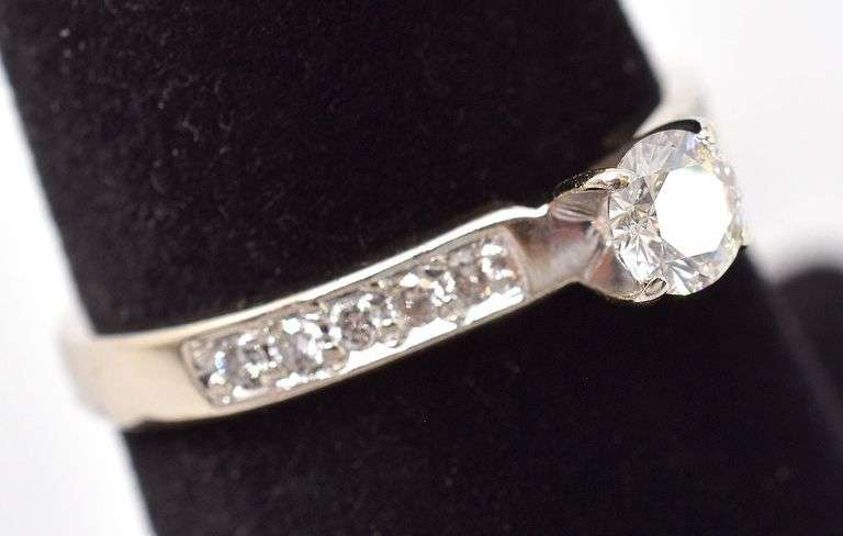 Astounding 14K White Gold Diamond Ring