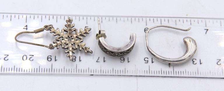 Group lot of vintage 925 sterling silver earrings