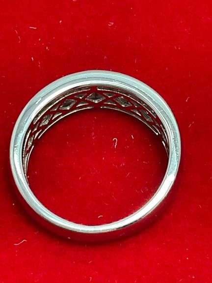 CERTIFIED 14K WHITE GOLD DIAMOND BAND