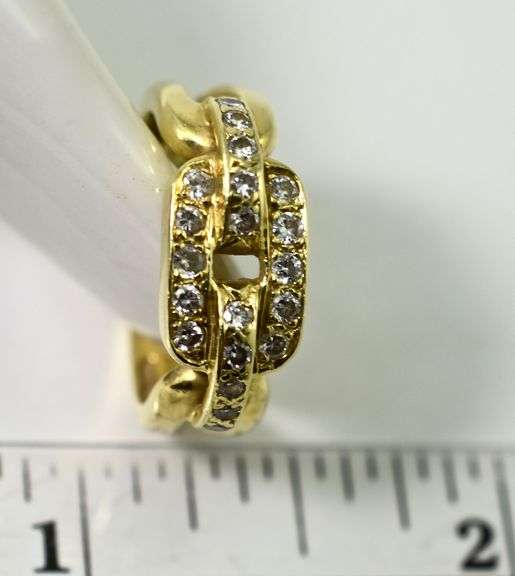 Stylish 18K Yellow Gold and Diamond Ring
