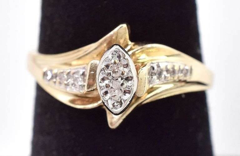Sparkling 10K Yellow Gold Diamond Ring