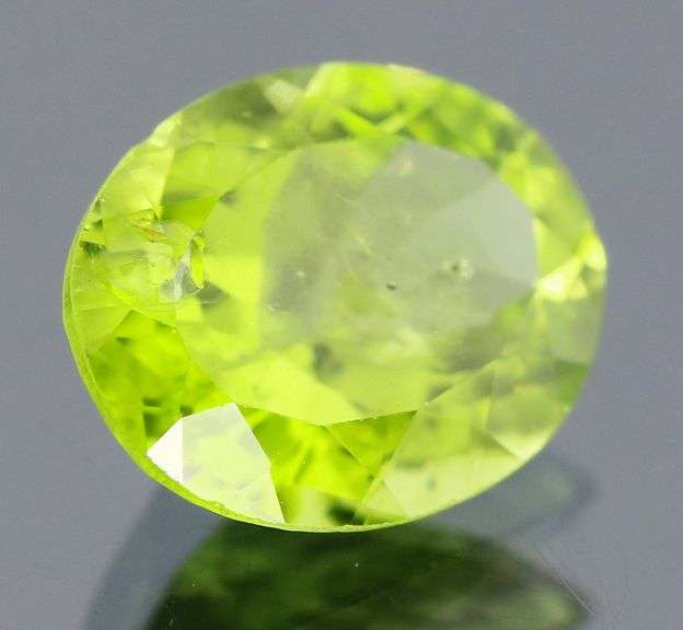 Large 2.55ct Burma green Peridot