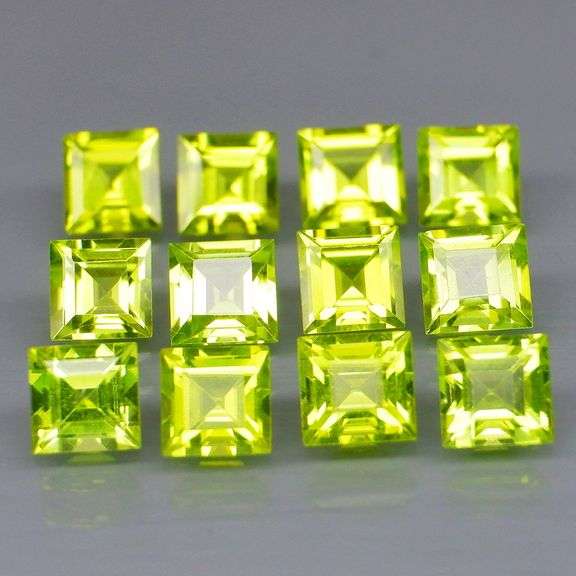 Princess cut unheated! 4.65ct Peridot set