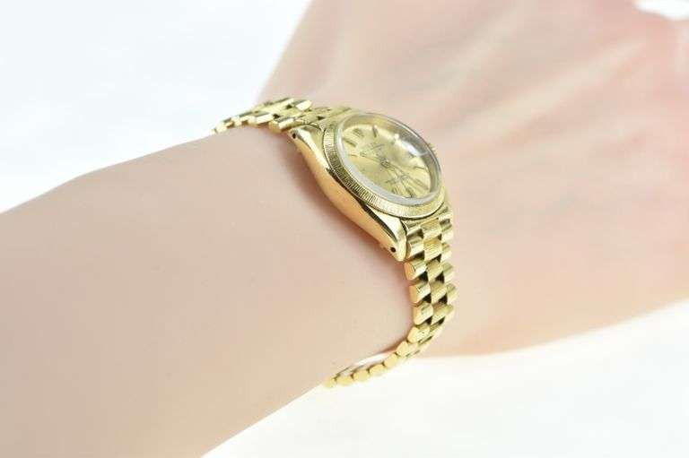18k Gold Rolex Datejust 26mm 6927 Bark Bezel 1980's Women's Watch