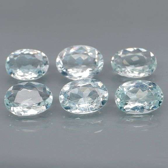 Glittering 3.49ct untreated platinum blue Aquamarine set