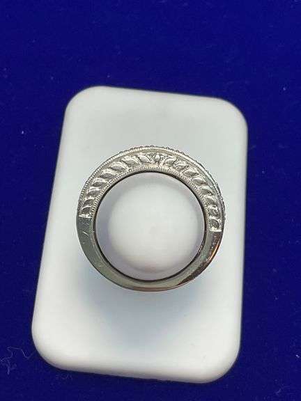 CERTIFIED BRAND NEW 14K WHITE GOLD DIAMOND BAND