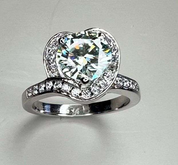Beautiful 3 Ct Green Fire Moissanite Heart Ring